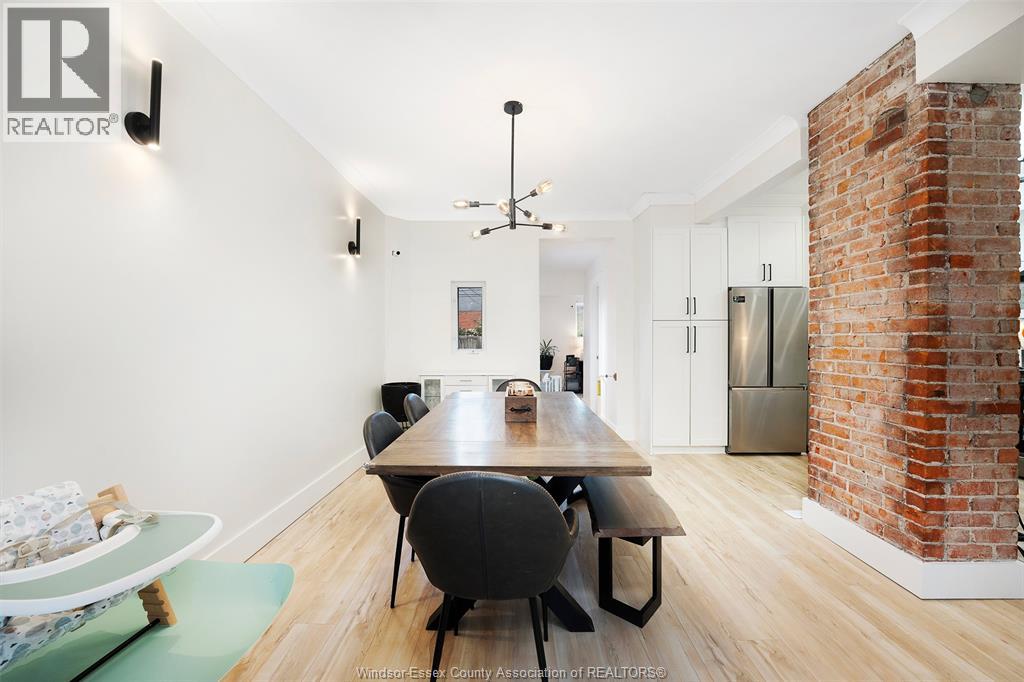 1092 Monmouth Road Property Photo 11