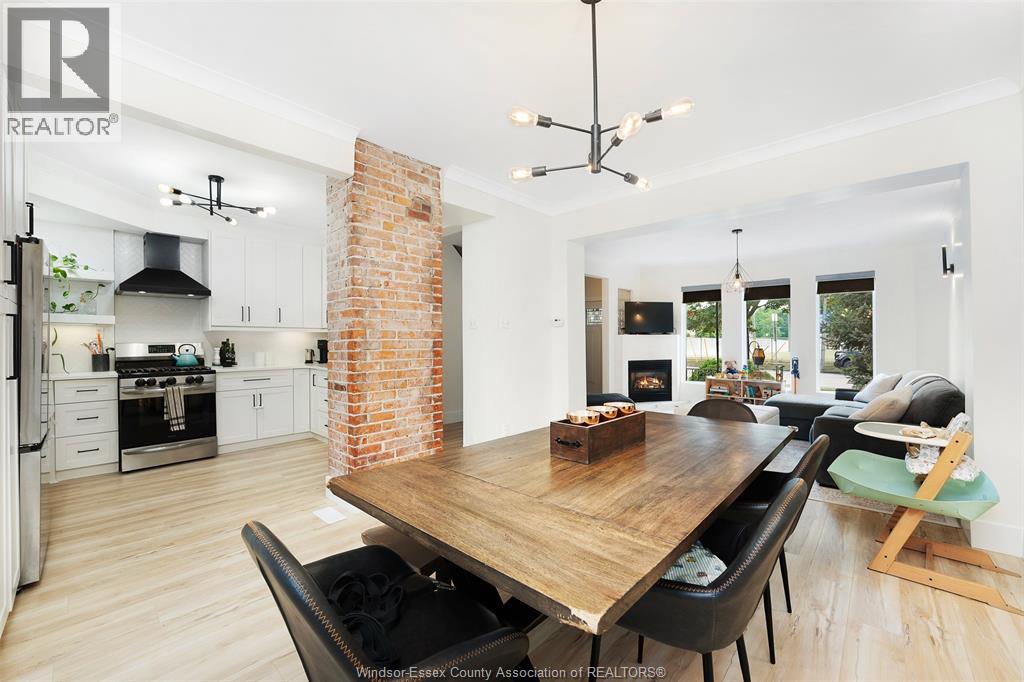 1092 Monmouth Road Property Photo 12