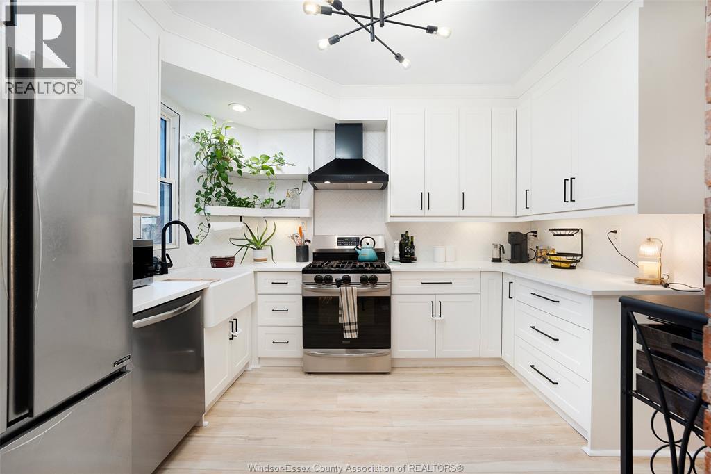 1092 Monmouth Road Property Photo 15