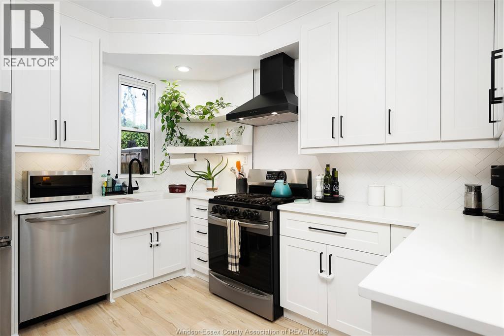 1092 Monmouth Road Property Photo 16