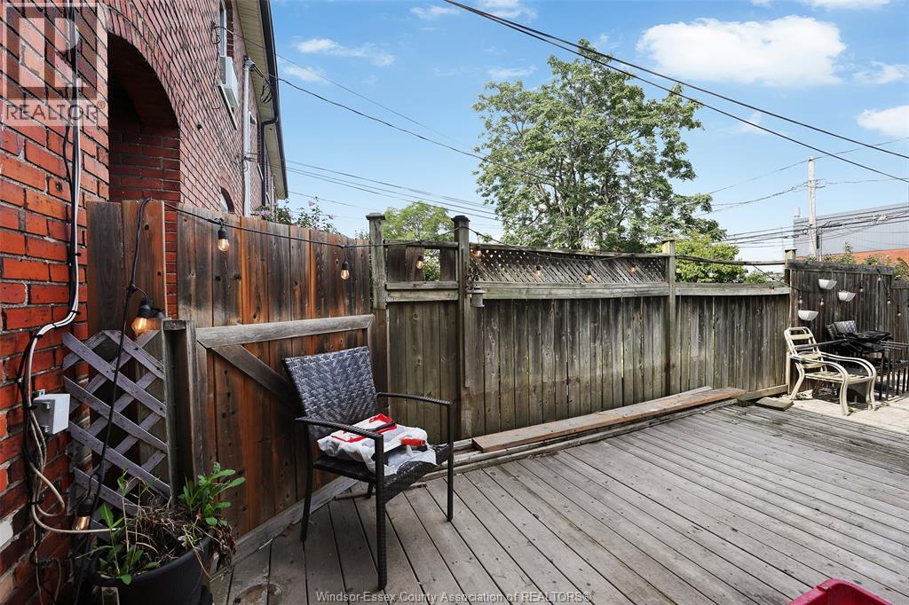 1092 Monmouth Road Property Photo 28