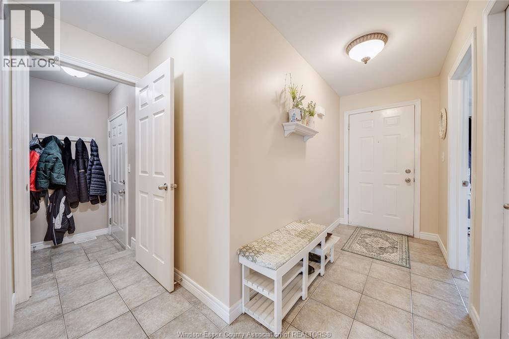 1971 Luxury Avenue Property Photo 5