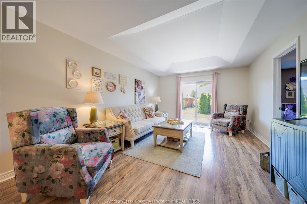 1971 Luxury Avenue Property Photo 7
