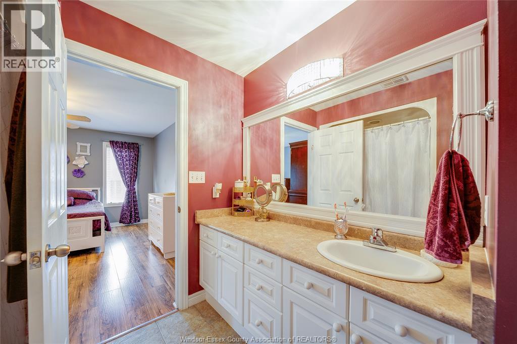 1971 Luxury Avenue Property Photo 26