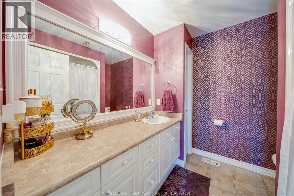 1971 Luxury Avenue Property Photo 27