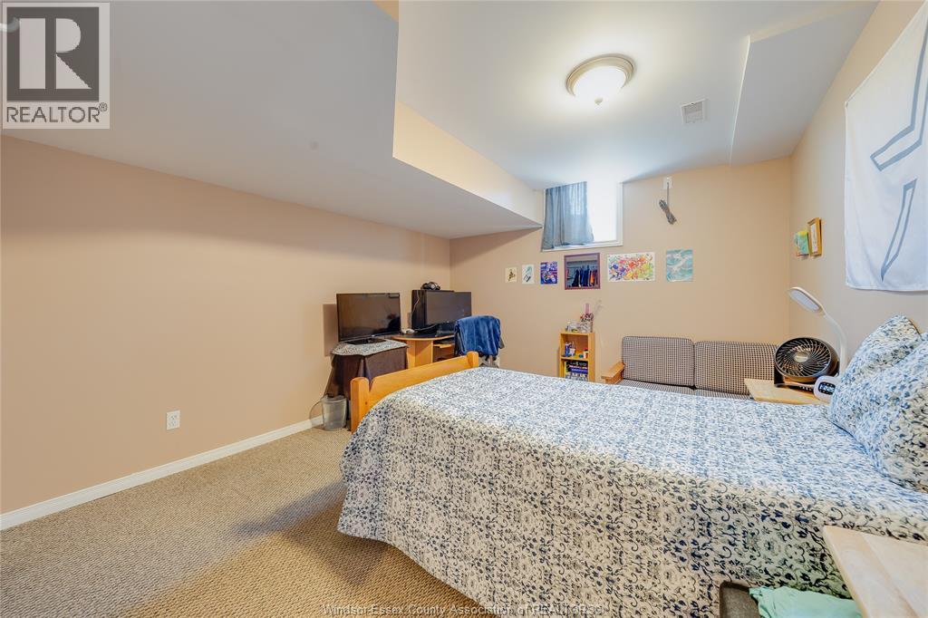 1971 Luxury Avenue Property Photo 29