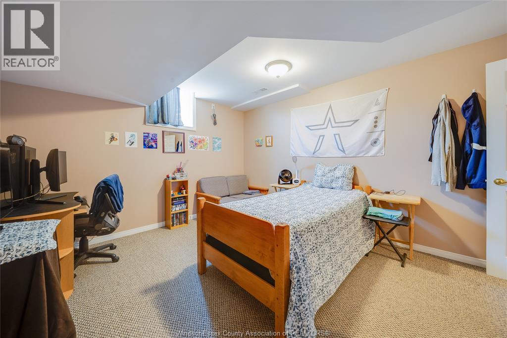 1971 Luxury Avenue Property Photo 30