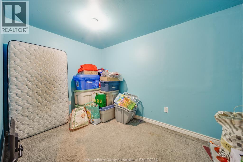 1971 Luxury Avenue Property Photo 32