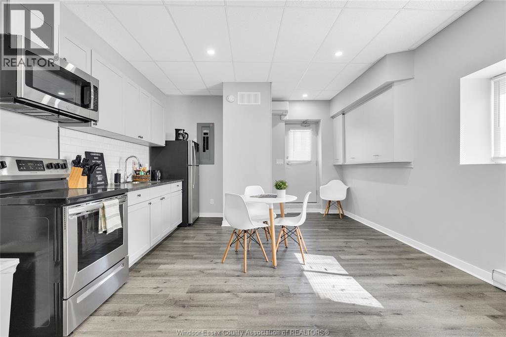 1574 Howard Avenue Property Photo 18