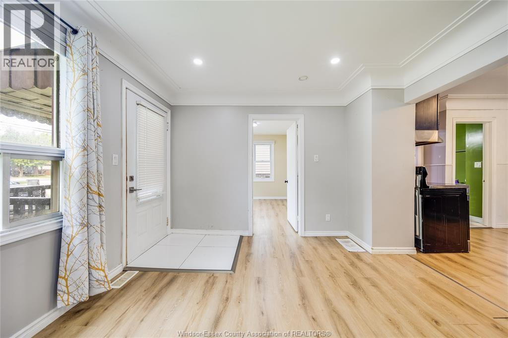526 Lesperance Property Photo 4
