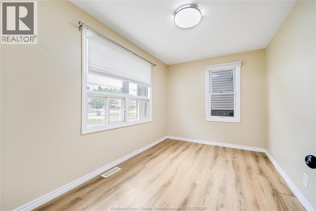 526 Lesperance Property Photo 16