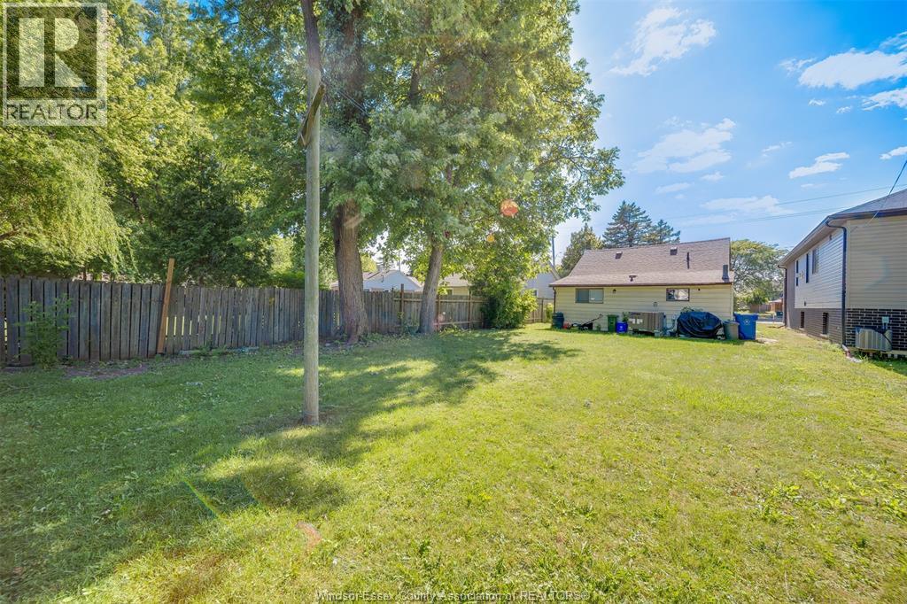 526 Lesperance Property Photo 30