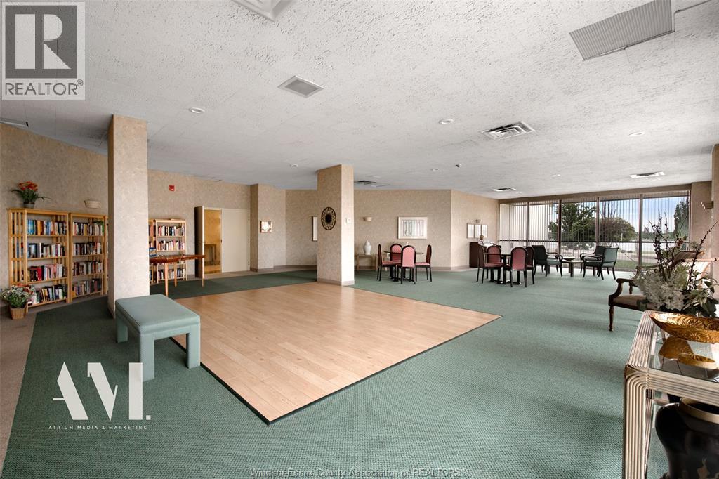 5151 Riverside Drive E Property Photo 4