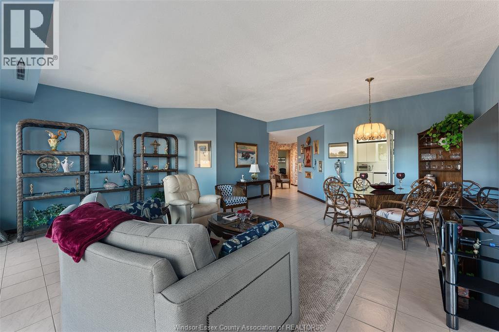 5151 Riverside Drive E Property Photo 12