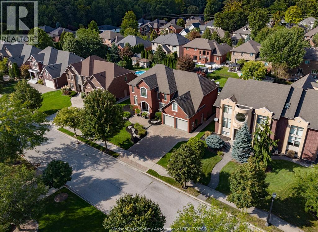 1270 Lyoness Property Photo 38