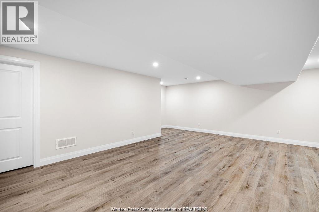 7558 Silverleaf Lane Property Photo 33