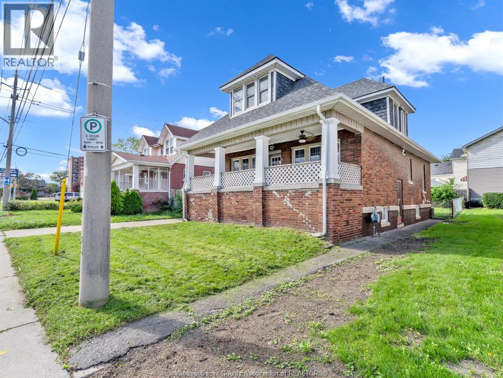 172 GILES BOULEVARD