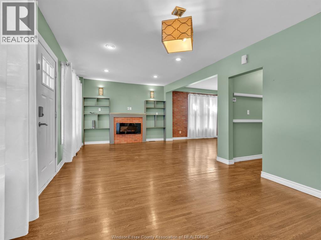 172 Giles Boulevard Property Photo 14