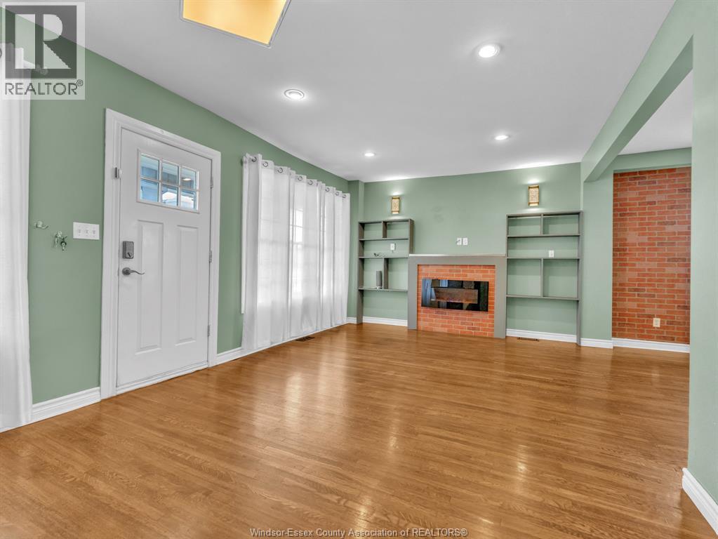 172 Giles Boulevard Property Photo 15