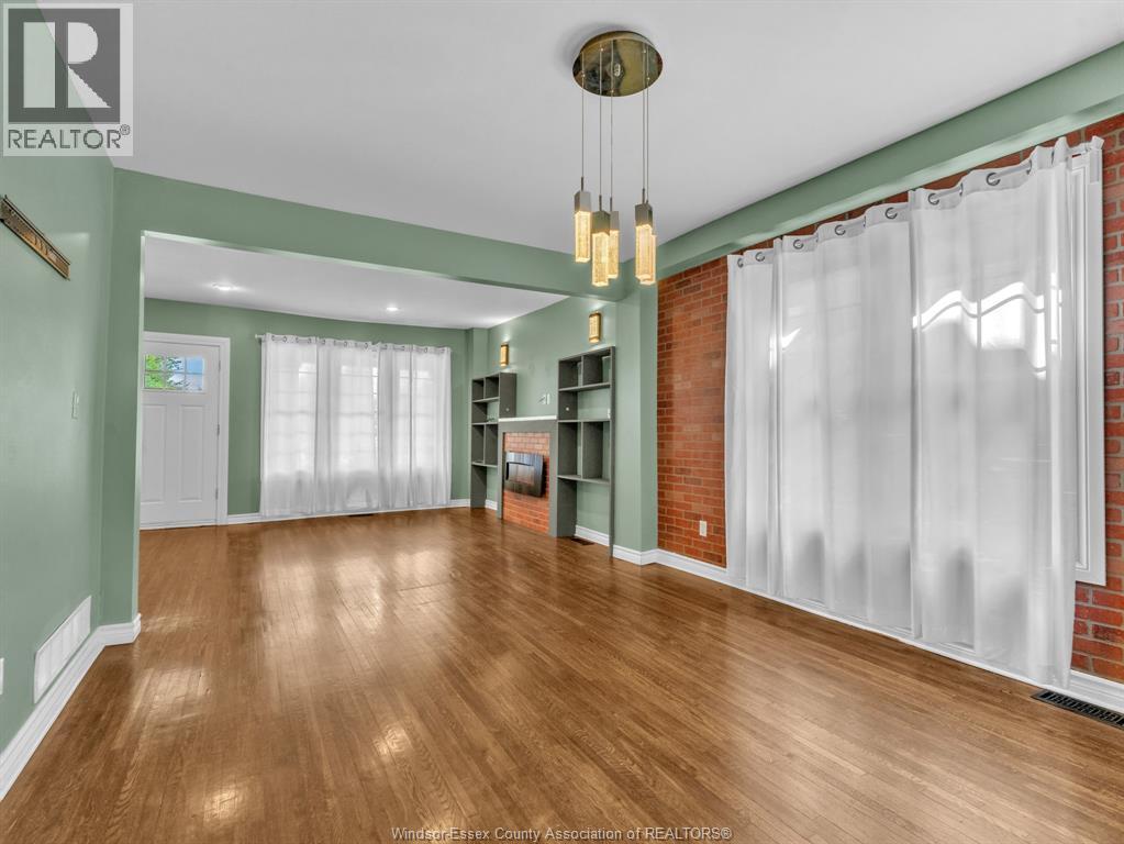 172 Giles Boulevard Property Photo 18