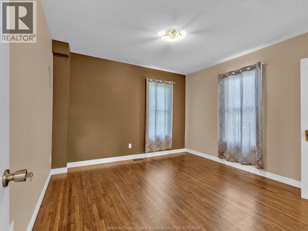 172 Giles Boulevard Property Photo 24