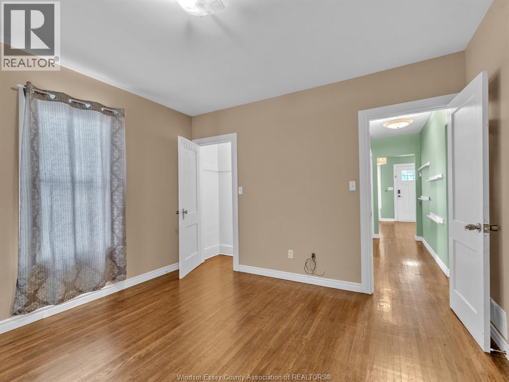 172 Giles Boulevard Property Photo 25