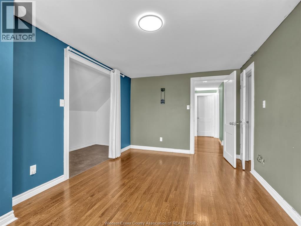172 Giles Boulevard Property Photo 32