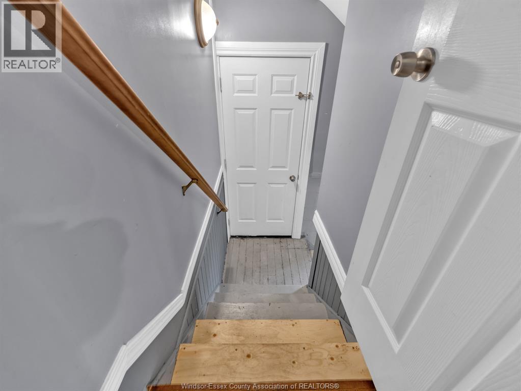 172 Giles Boulevard Property Photo 40