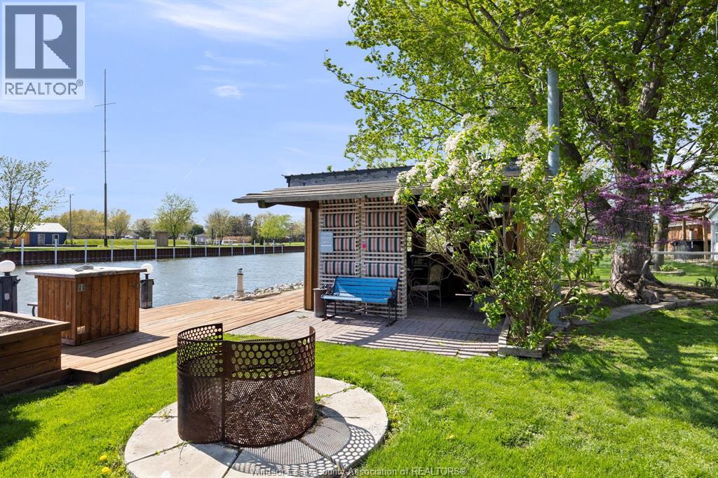 19079 Blue Water Avenue Property Photo 12