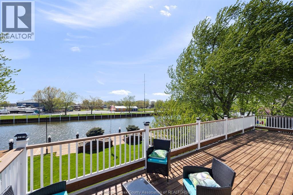 19079 Blue Water Avenue Property Photo 14