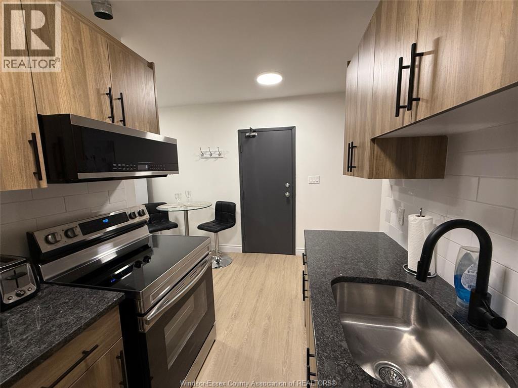 808 Ottawa Street Unit# 3 Property Photo 4