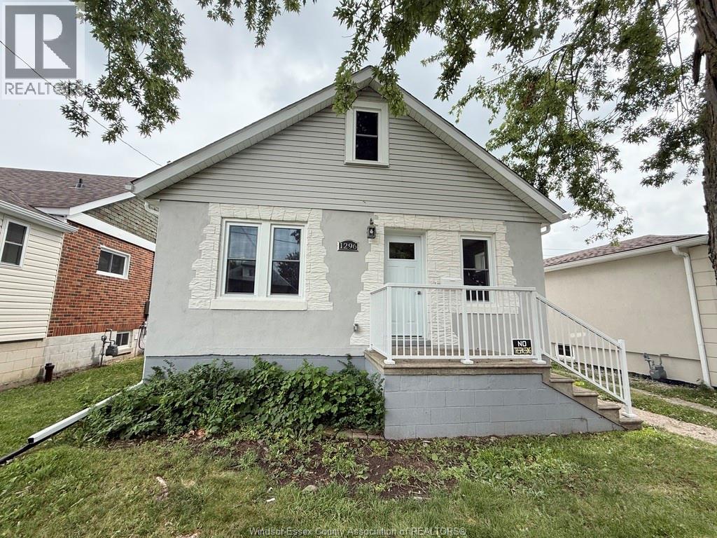 1296 LAURENDEAU AVENUE Property Photo 1