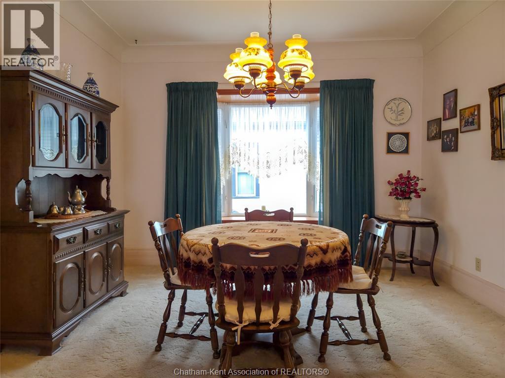 34 Park Avenue West Property Photo 10