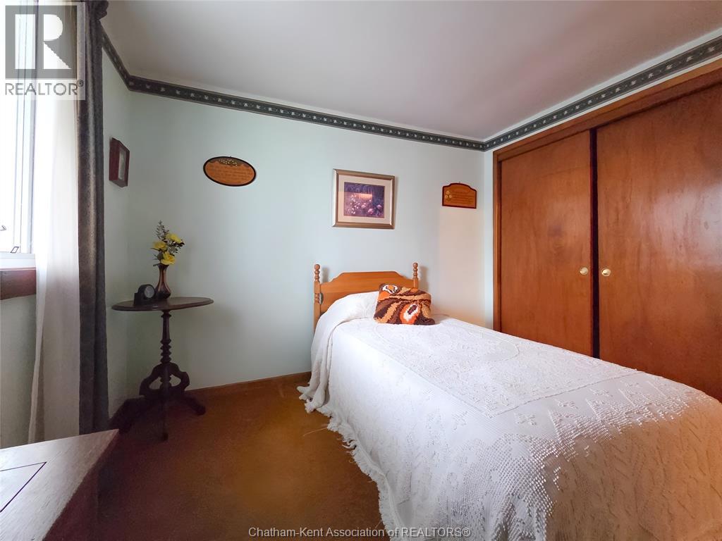 34 Park Avenue West Property Photo 19