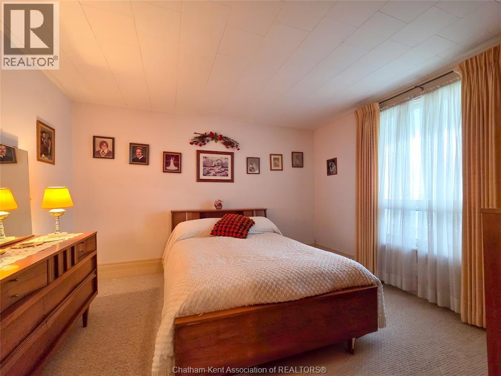 34 Park Avenue West Property Photo 20