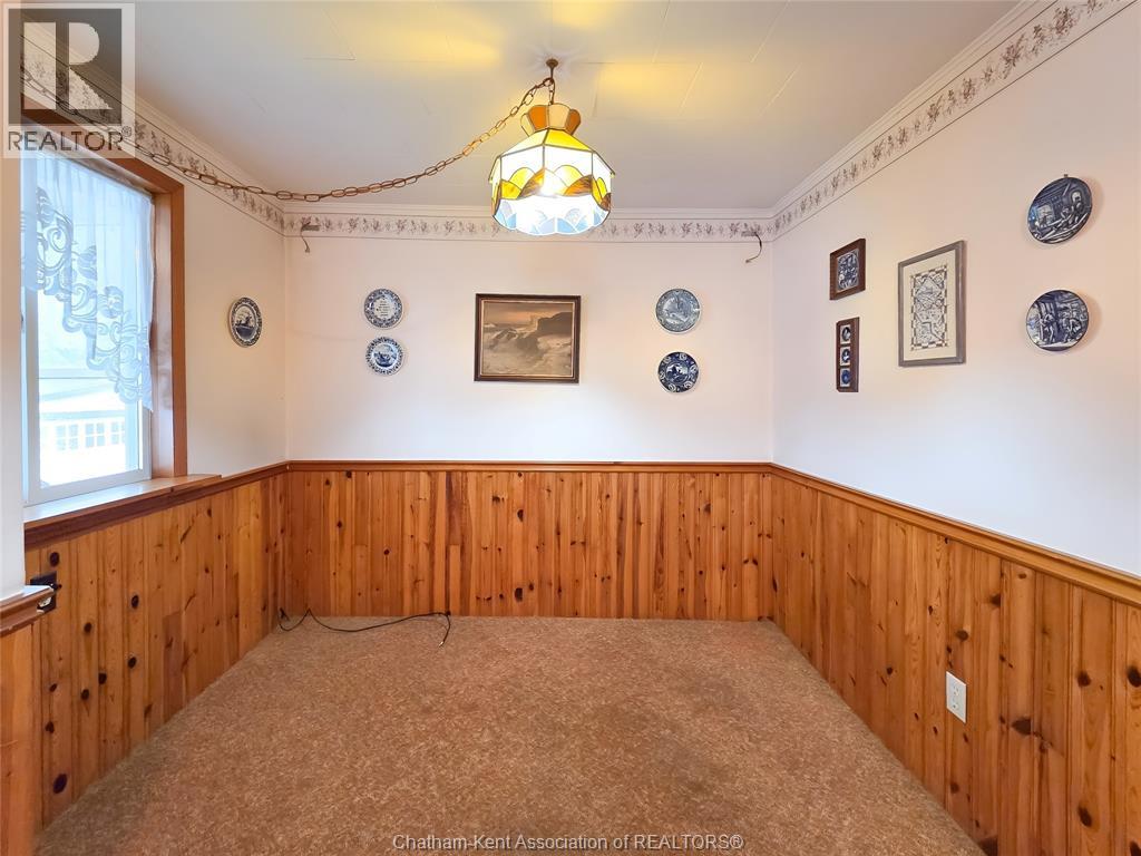 34 Park Avenue West Property Photo 23