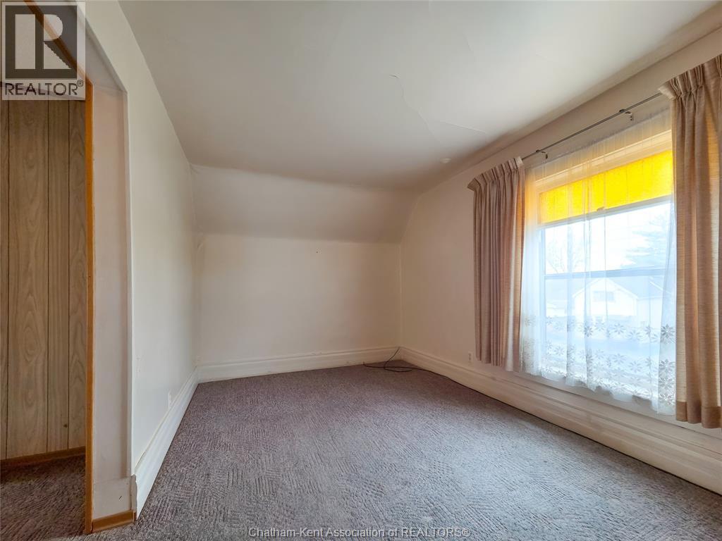34 Park Avenue West Property Photo 24