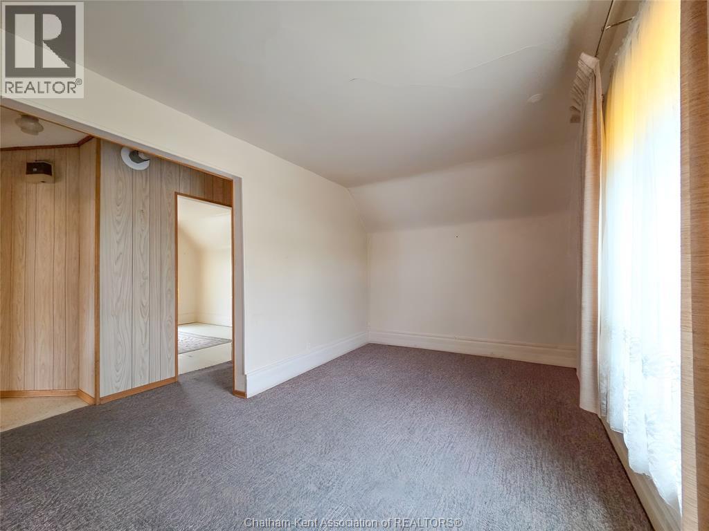 34 Park Avenue West Property Photo 25