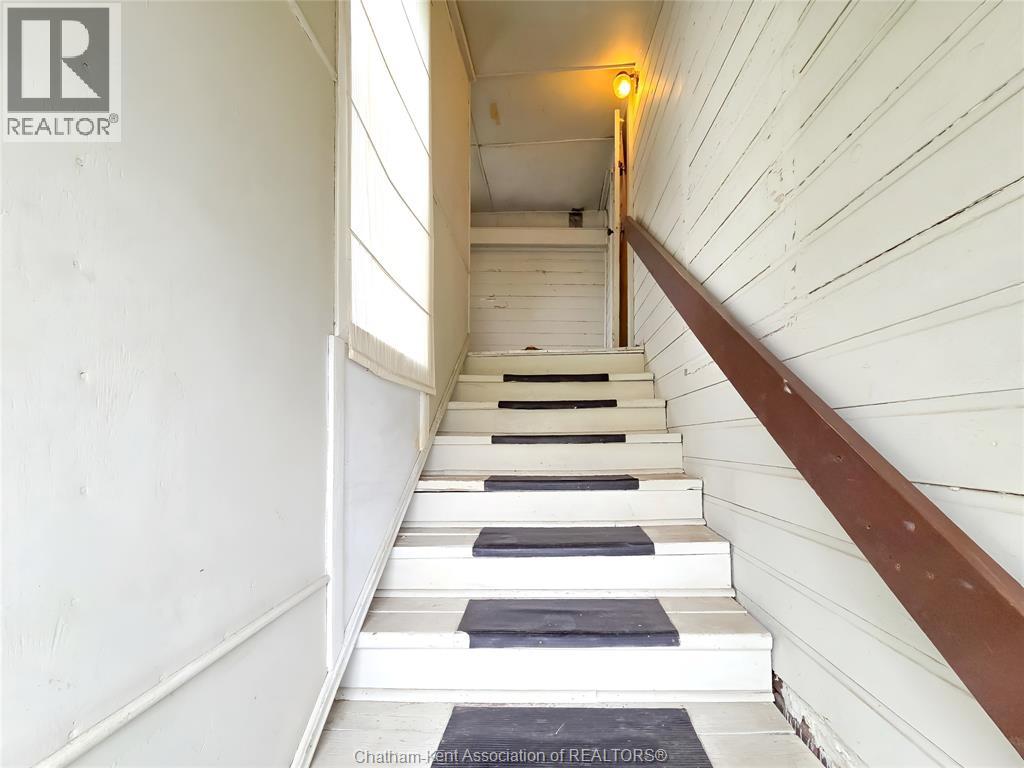 34 Park Avenue West Property Photo 30