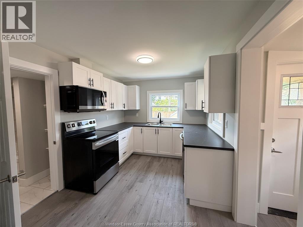 1539 Windermere Road Property Photo 16