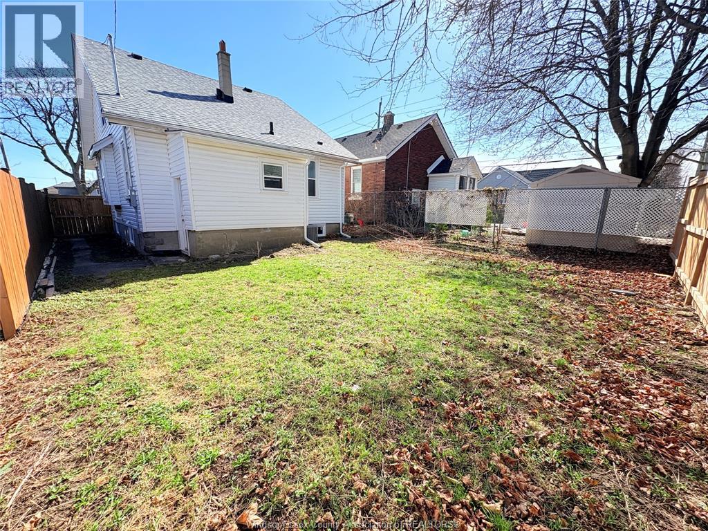 1489 Windermere Road Property Photo 4
