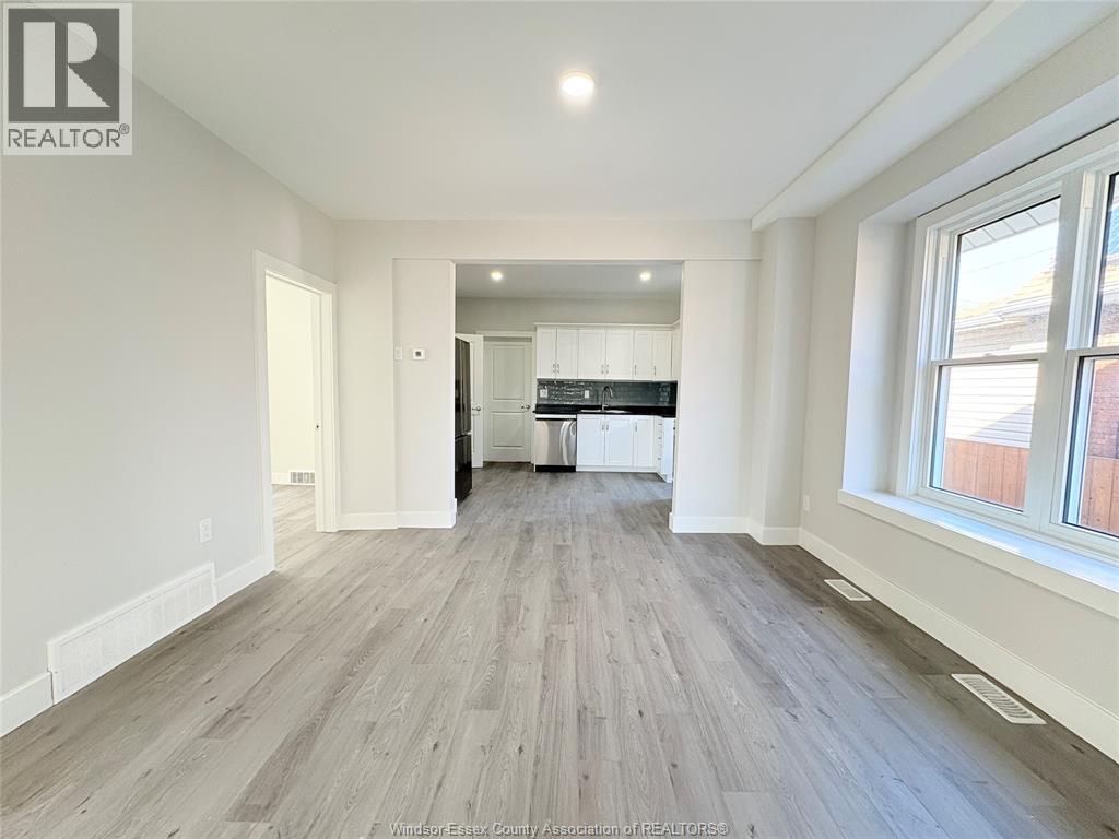 1489 Windermere Road Property Photo 6