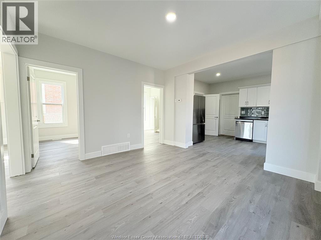 1489 Windermere Road Property Photo 7