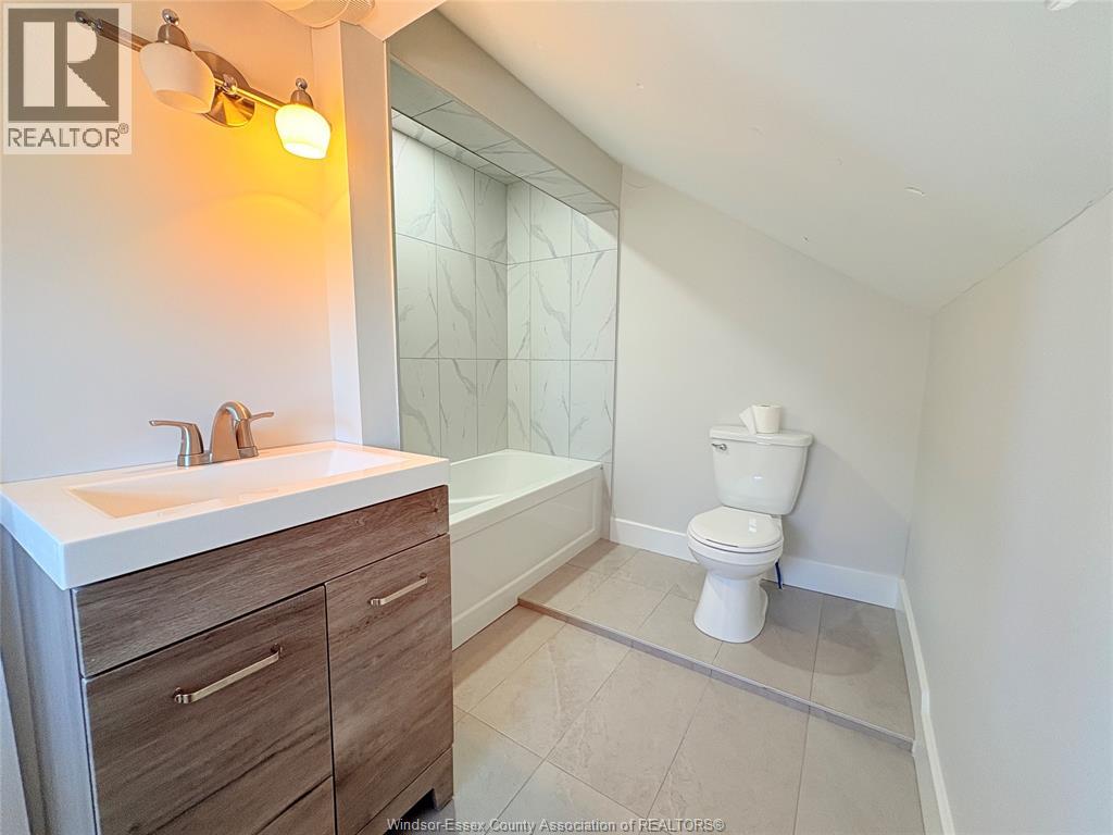 1489 Windermere Road Property Photo 14