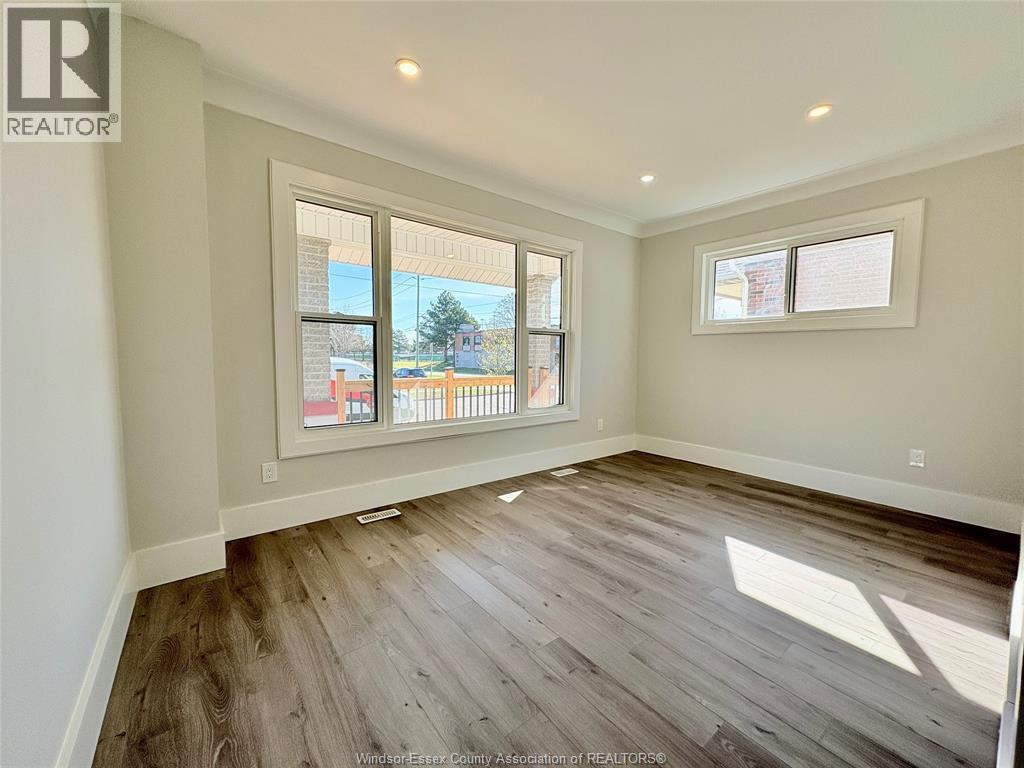 1489 Windermere Road Property Photo 28