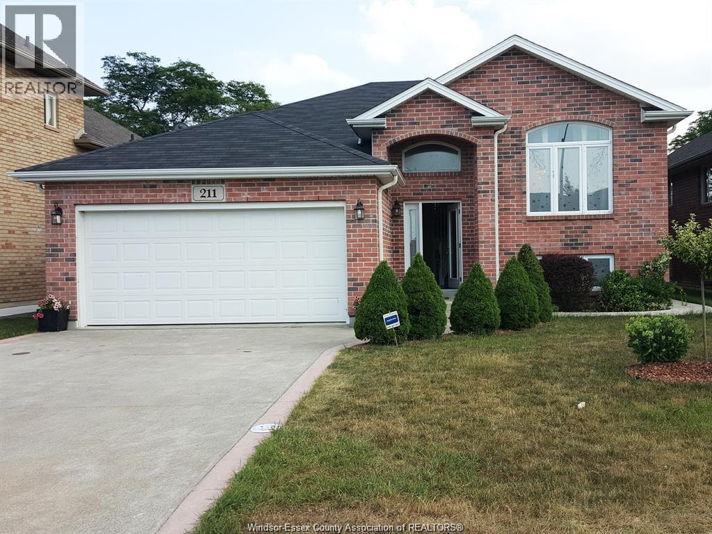 211 Branton Unit# Lower Property Photo 1