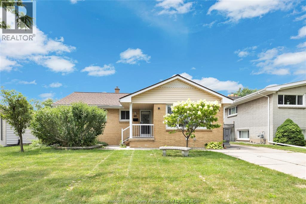 465 Christopher Property Photo 1