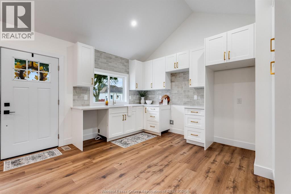 5 Howard Street Property Photo 6