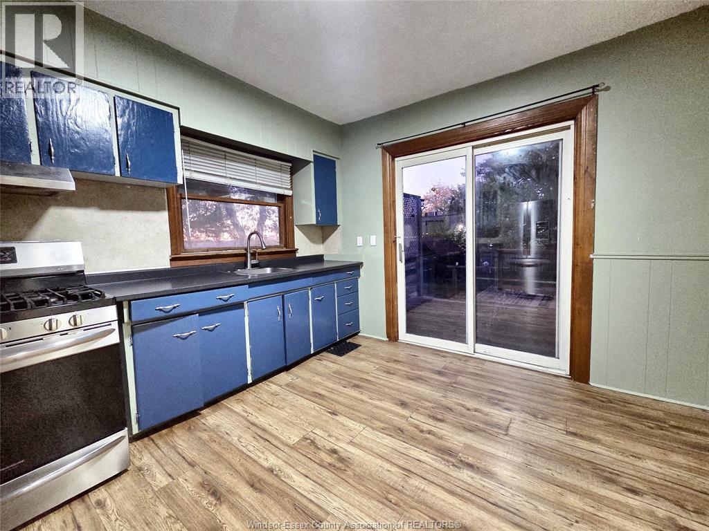 328 John B Avenue Property Photo 5