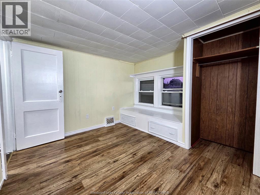 328 John B Avenue Property Photo 8